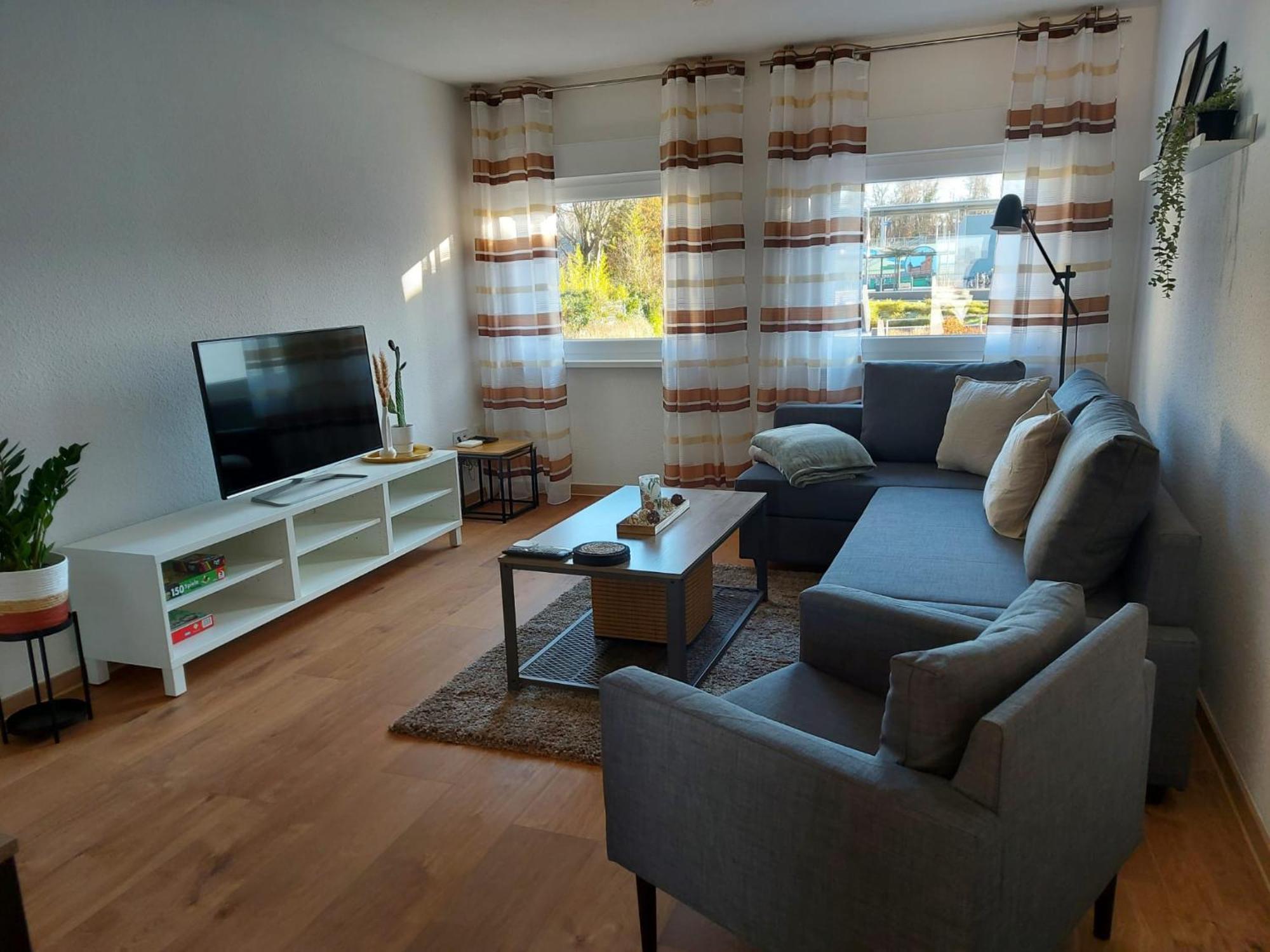 Ferienwohnung In Erftstadt 2 Min Fusslaeufig Zum Bahnhof, Phantasialand, Koeln, Koeln Messe, Eifel Bagian luar foto