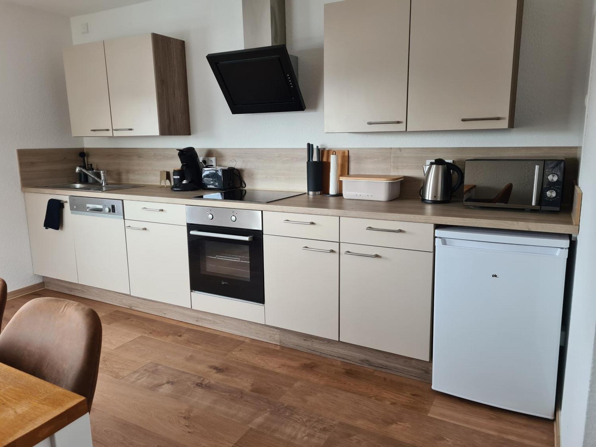 Ferienwohnung In Erftstadt 2 Min Fusslaeufig Zum Bahnhof, Phantasialand, Koeln, Koeln Messe, Eifel Bagian luar foto